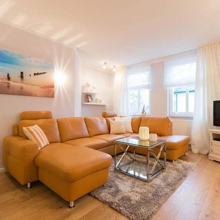 ゼーバート・ヘリングスドルフHaus Am Kurpark, App Ahlbeckアパートメント エクステリア 写真