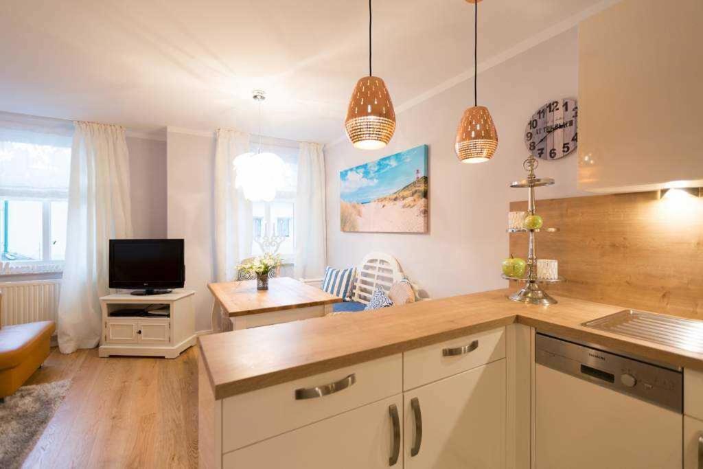 ゼーバート・ヘリングスドルフHaus Am Kurpark, App Ahlbeckアパートメント エクステリア 写真